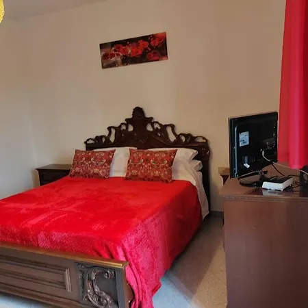 Casa Serenita. Holiday home Arsita